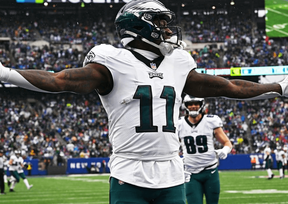 He Chose Philadelphia: Eagles Star A.J. Brown Rejects $137 Million Patriots Offer, Signs $110 Million Deal to Stay
